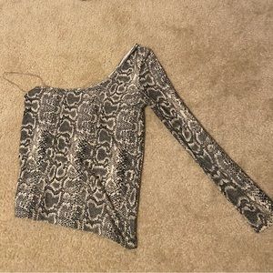 One shoulder, snake skin cropped shirt